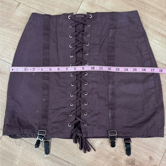 Corset Story Lace-Up Mini Skirt - Picture 6 of 7